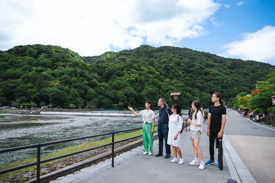 Kyoto: Arashiyama Walking Tour with Local Guide - Who Will Enjoy This Two-Hour Route?