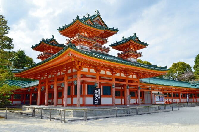 Kyoto E-Bike Tour of Hidden Gems, Backstreets and Temples - Why an e-bike works so well in Kyoto