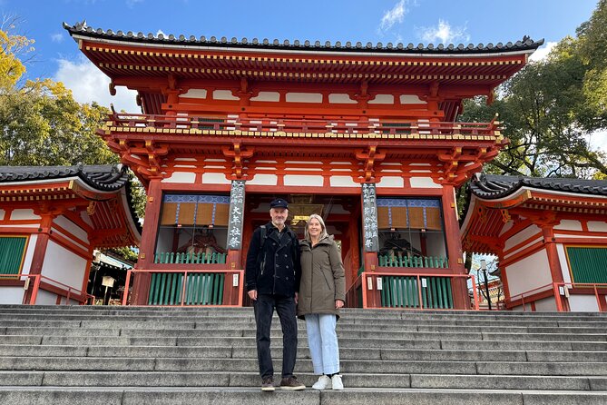Kyoto Early Bird English Tour: Fushimi Inari & Gion(Private opt) - Gion offers a quick look at old Kyoto