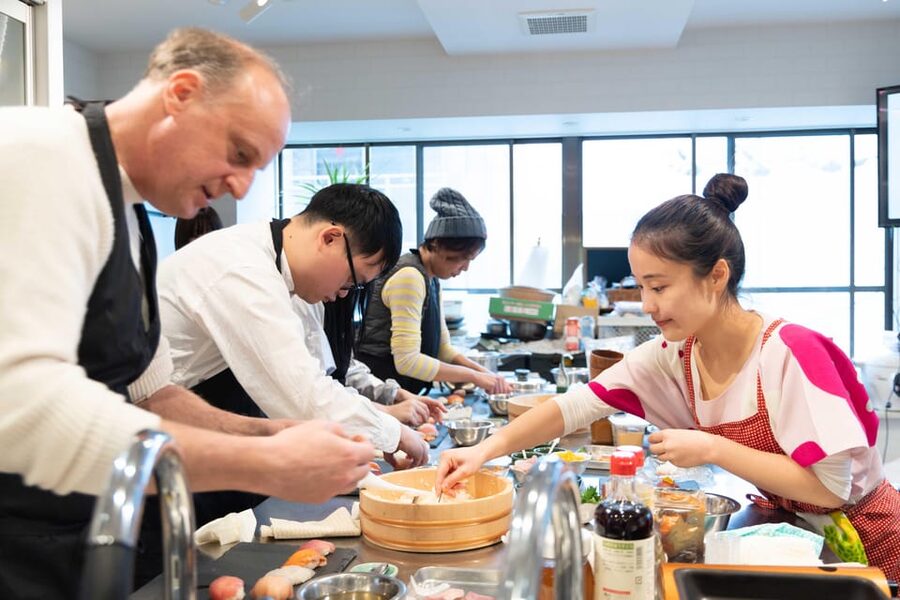 Kyoto: Enjoy Sushi & Market Tour! Best for Family & Couple! - Starting at Nishiki Market With Fresh Fish