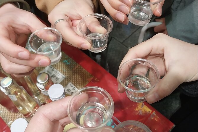 Kyoto Food Tour of 10 Tastings with Wagyu, Mochi & More Surprises - Wagyu sushi and a Kyoto-style savory pancake