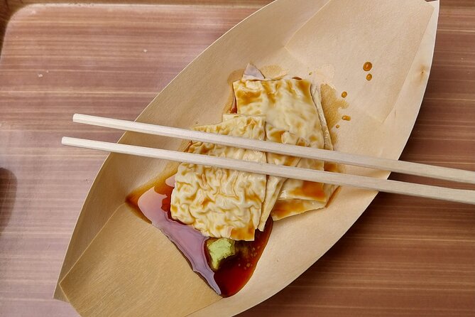 Kyoto Food Tour of 10 Tastings with Wagyu, Mochi & More Surprises - Nishiki Market, Kyoto’s main food chapter