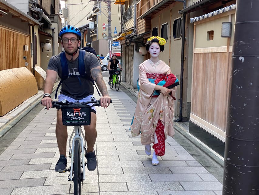 Kyoto: Full-Day City Highlights Bike Tour with Light Lunch - Key points at a glance