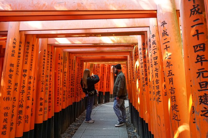 Kyoto: Fushimi Inari Hidden Hike (Private) - The descent and view toward Fushimi Momoyama Castle