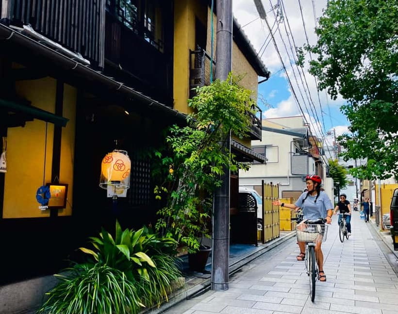 Kyoto: Fushimi Inari Shrine and Tofukuji Temple E-Bike Tour - Riding safely on Kyoto streets