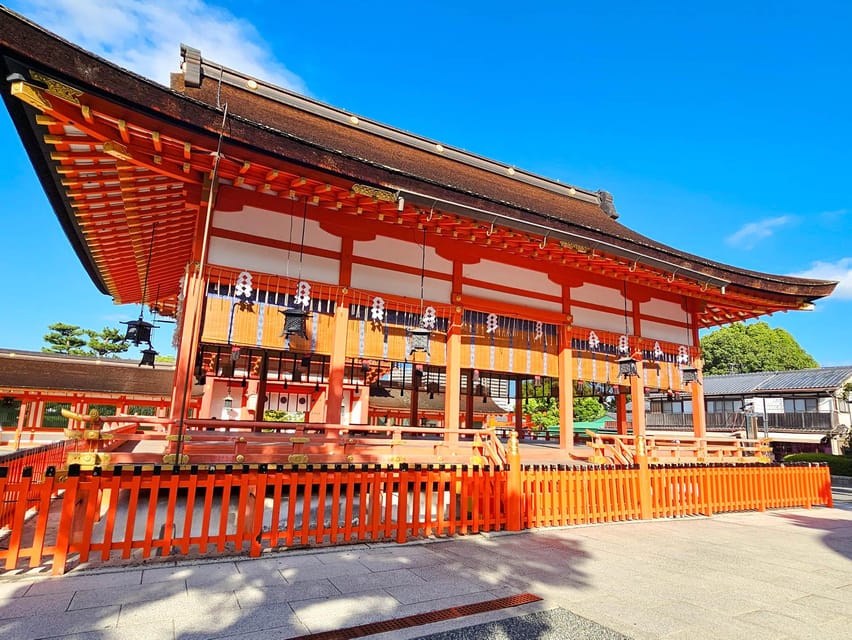 Kyoto: Fushimi Inari Taisha Guided Walking Tour - Meeting at Daily Yamazaki near the shrine