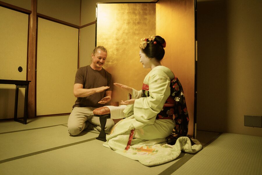 Kyoto: Geisha Dinner & Gion Cultural Walk - Who will enjoy this Kyoto evening most?