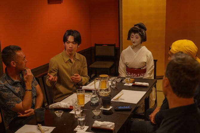 Kyoto: Geisha Dinner & Gion Cultural Walk - Group size, timing, and practical comfort