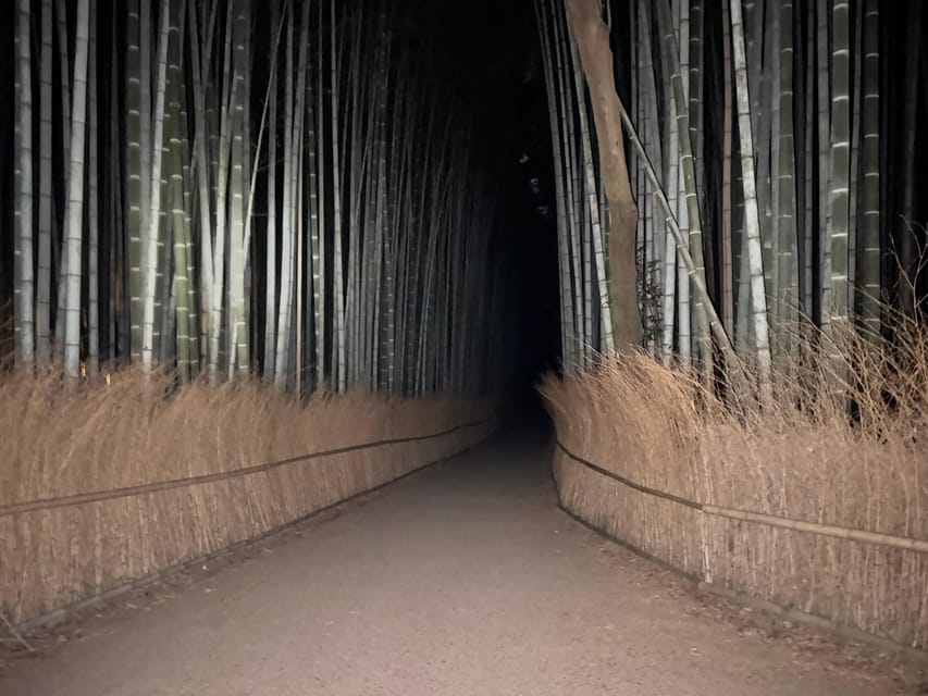 Kyoto: Ghost Tour - Legends, Dark Tales, Bamboo Forest Night - The included drink and final surprise