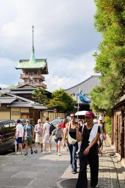 Kyoto: Gion Geisha District Walking Tour and Hidden Gems - Why This Gion Walk Feels Different