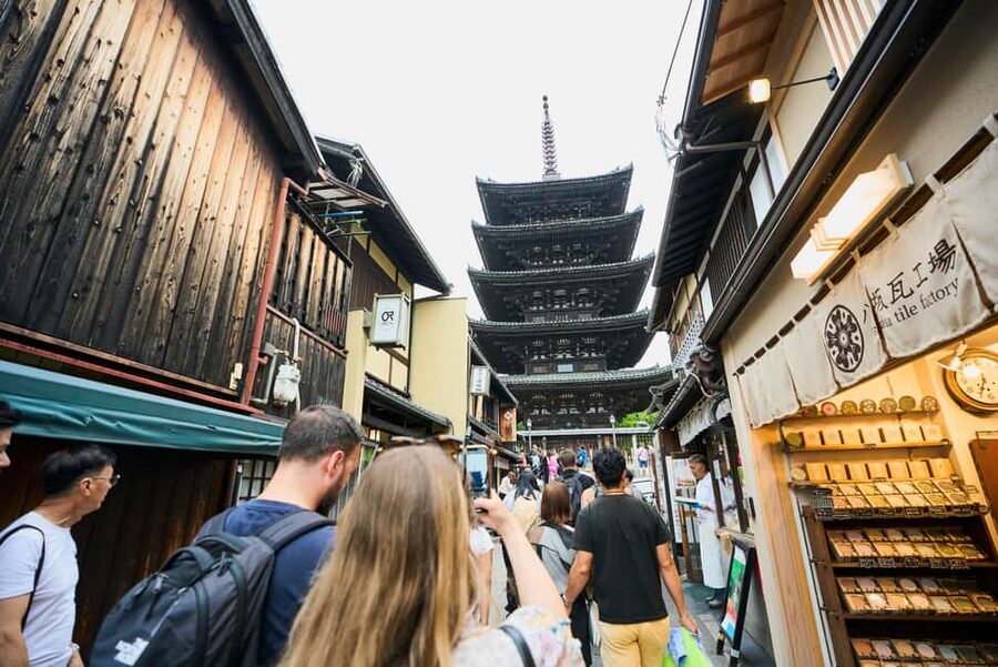 Kyoto: Gion Hidden Gems & Geisha Culture Tour - Yasui Kompira-gu and the meaning behind the visit
