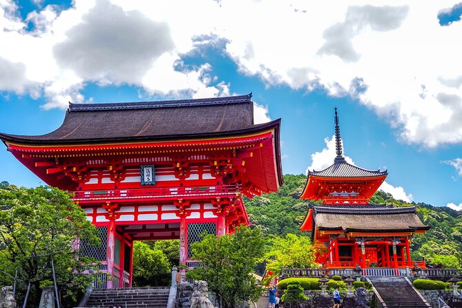 Kyoto Gion Historical Walking Tour - Tatsumi Bridge and Gion Shibashi