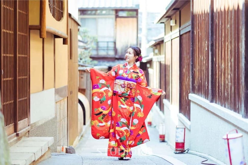 Kyoto Gion Kiyomizudera Kimono Yukata Hairstyle | Photoshoot - Why a Kyoto kimono rental works so well