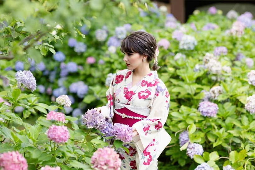 Kyoto Gion Kiyomizudera Kimono Yukata Hairstyle | Photoshoot - The dressing process takes up to an hour