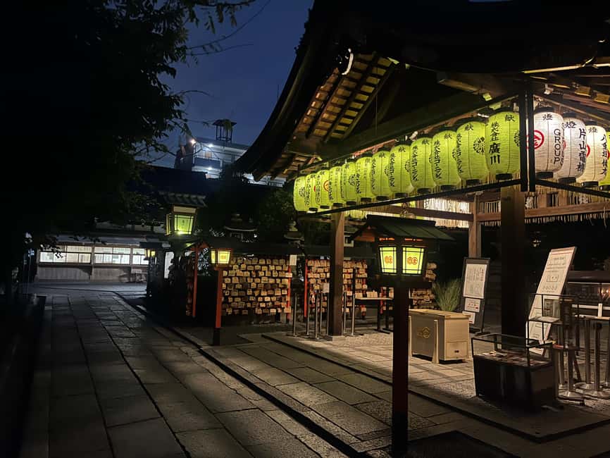 Kyoto: Gion Magical Night Walking Tour with Geisha Trivia - Quiet lanes, side streets, and the oldest shrine stop