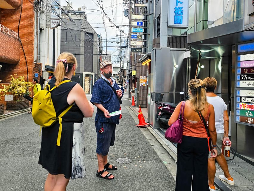 Kyoto: Gion Sunset Walking Tour with Local Guide - The included snack and the practical food stop