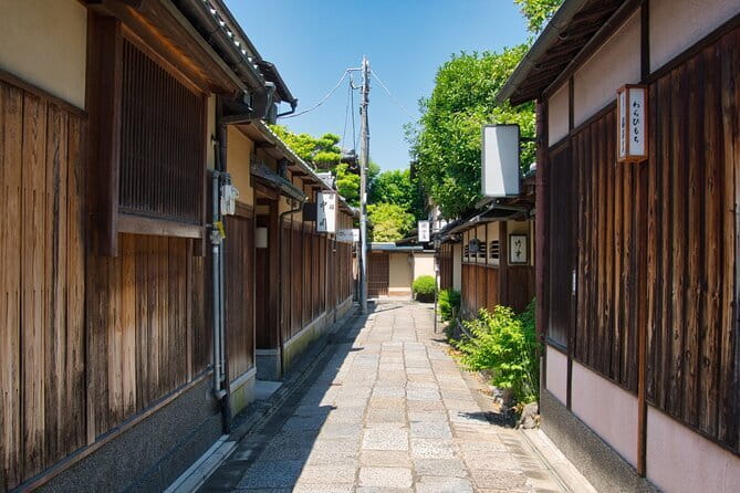 Kyoto Gion Walking Tour for First Time Visitors - Kennin-ji and the calm of a Zen temple