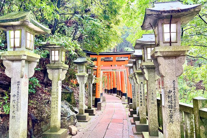 Kyoto Half Day Highlights Tour - The move to Fushimi Inari and its famous torii gates
