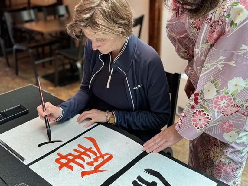 Kyoto: Japanese Calligraphy Workshop - Basic Brush Strokes Before the Kanji