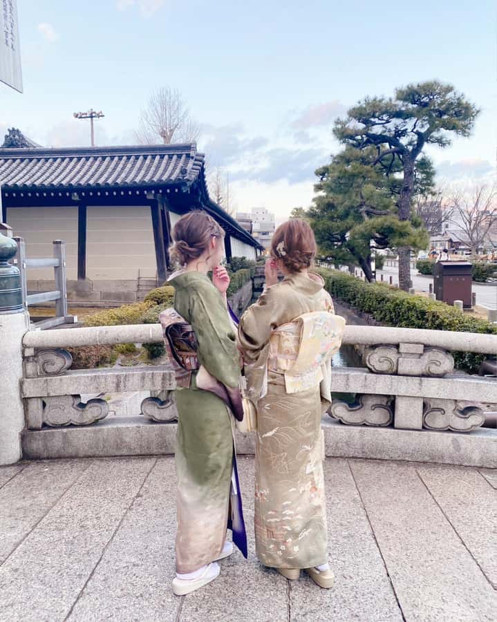 Kyoto: Kimono Rental Traditional Experience at Wargo in Gion - The dressing process can take up to 90 minutes