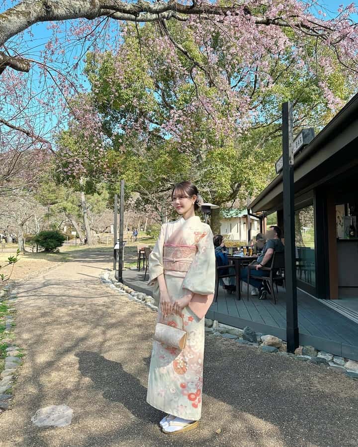 Kyoto: Kimono Rental Traditional Experience at Wargo in Gion - Walking Kyoto after you are dressed