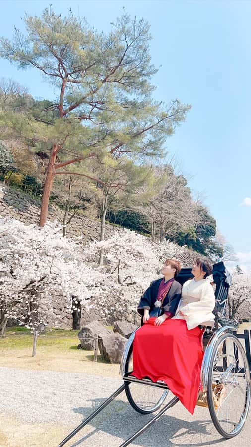 Kyoto: Kimono Rental Traditional Experience at Wargo in Gion - Choosing your kimono and accessories