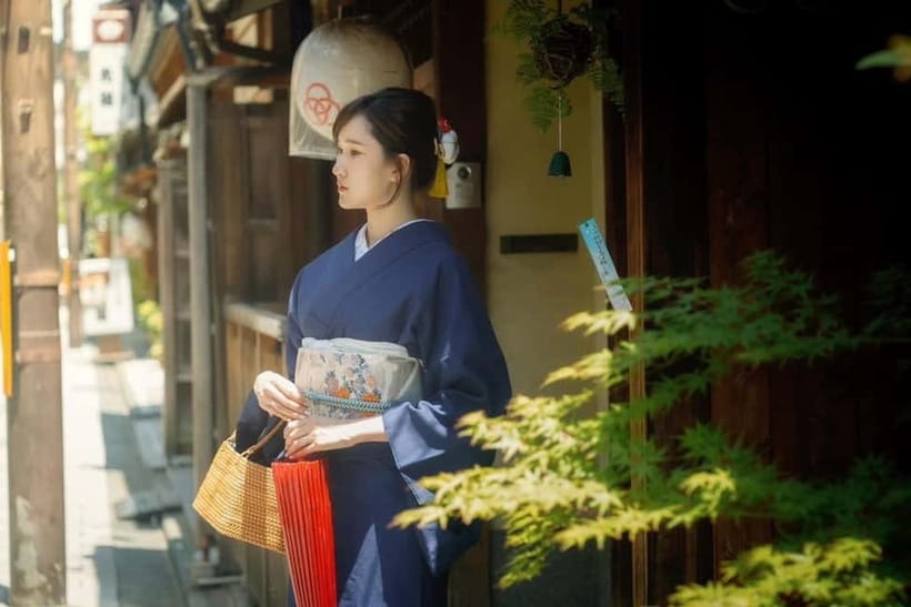 Kyoto: Kimono/Yukata Rental 5 Minute from Kiyomizu-dera - Exploring Kiyomizu-dera in traditional clothing
