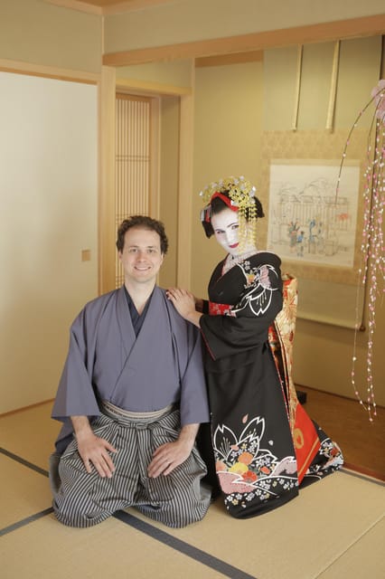 Kyoto kiyomizu Temple : Maiko and Samurai Couple Photoshoot - Japanese Rooms, Tea Rooms, Gardens, and Gold Screens