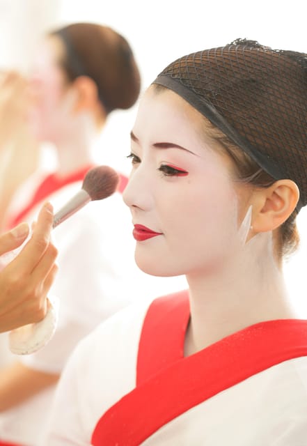 Kyoto: Maiko Makeover and Photoshoot Experience - Key Points to Know Before You Book