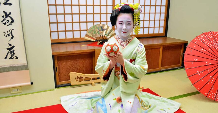 Kyoto: Meet-and-Greet, Maiko Show and Experience - A Photo Session That Feels Personal