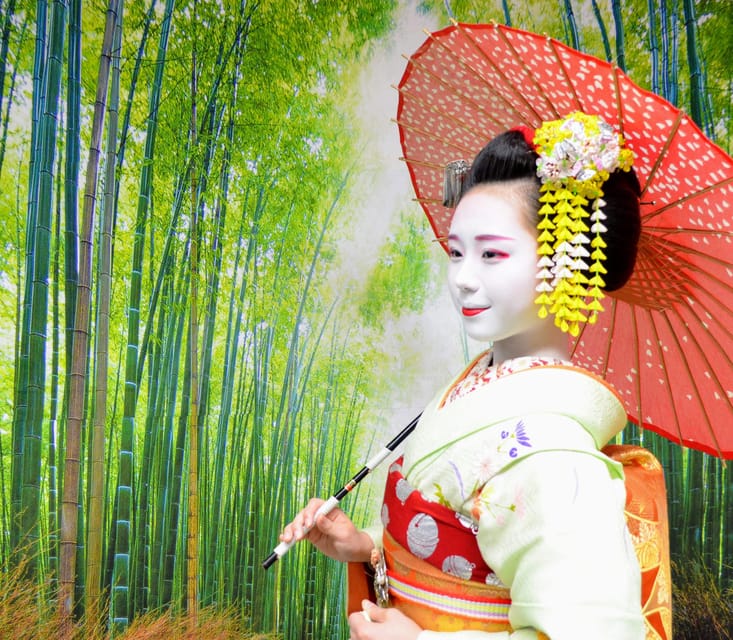 Kyoto: Meet-and-Greet, Maiko Show and Experience - The Kyoto Handicraft Center Setting