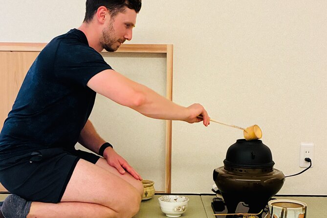 Kyoto: Newly Opened Tea Ceremony - Sanjo Chasuian - The nijiriguchi changes how the room feels