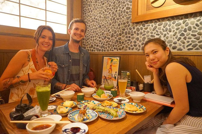Kyoto Night Foodie Tour in Gion (9+ dishes + 6 Sake tastings) - The Kyoto night in a nutshell