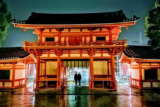 Kyoto night walk tour (Gion district) - Starting by Minamiza Kabuki Theatre