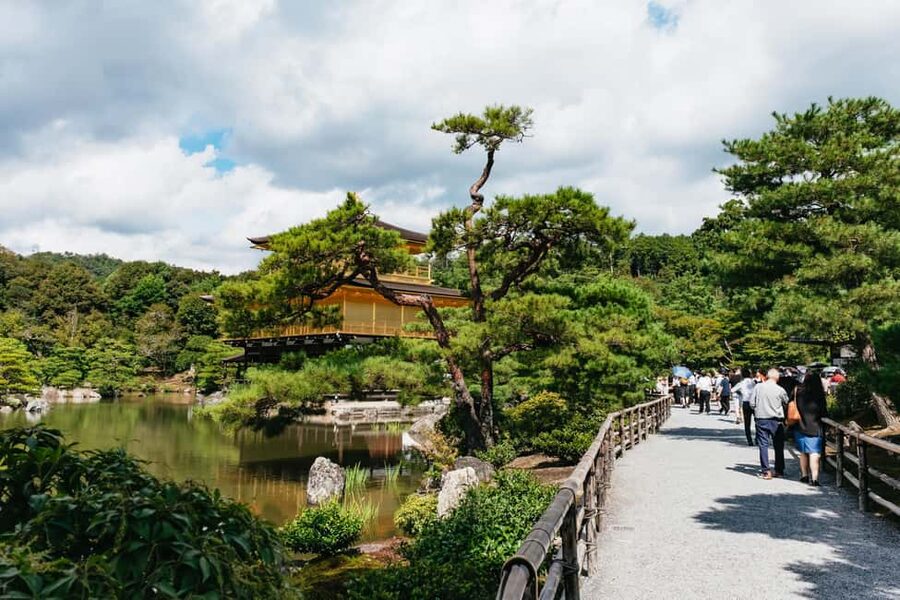Kyoto: Nijo Castle, Kiyomizu & Fushimi Inari Guided Tour - Kinkaku-ji and the Golden Pavilion
