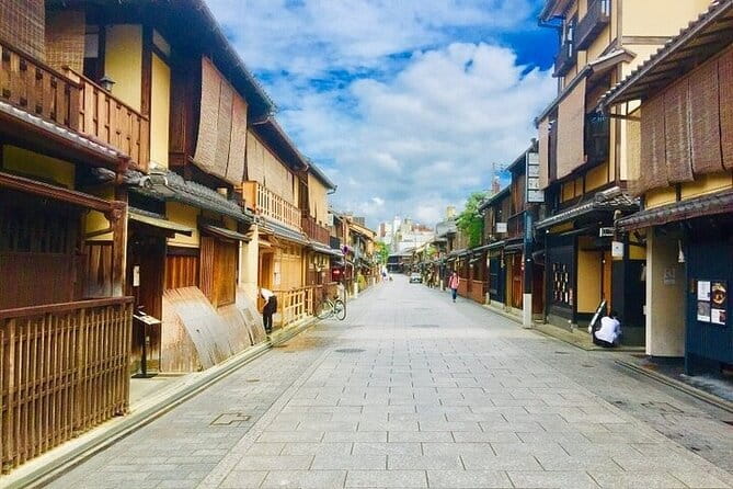 Kyoto: Nijo, Kinkaku-ji, Arashiyama, Kiyomizu & Fushimi Inari - Fushimi Inari and the red torii gates