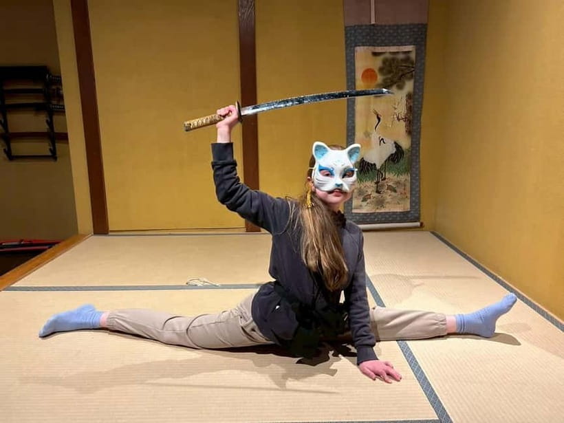 Kyoto: Ninja Experience Cafe Kyoto Gion - Shuriken practice: the most recognizable ninja moment