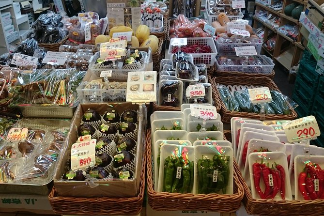 Kyoto Nishiki Market Food and Culture Walking Tour - A small Buddhist temple at Takoyakushido Eifukuji