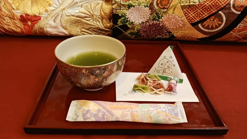Kyoto: Nishiki Market Tea Ceremony with Koto Performance - The Koto Sets The Mood Before Tea