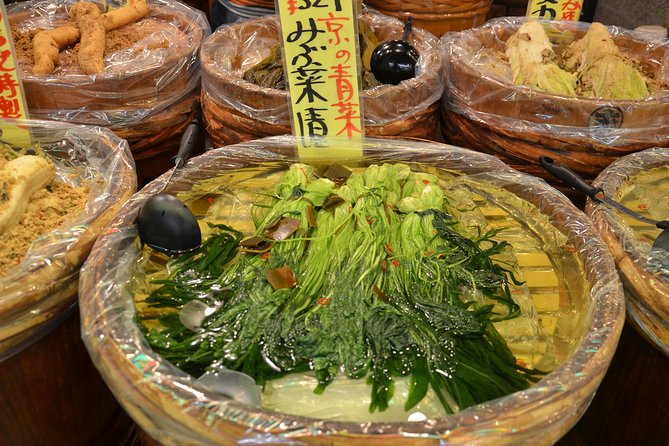Kyoto Nishiki Market Tour - Crowds, Noise, And The Real Nishiki Experience