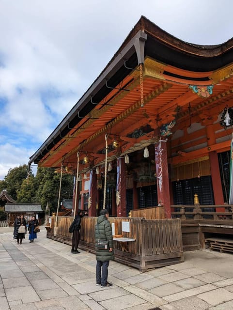 Kyoto: Private 2.5 Hour Historical Walking Tour - How much does the $80 private tour offer?