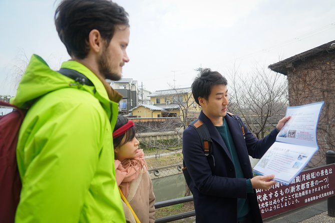 Kyoto Sake Brewery & Tasting Walking Tour - The main tasting: eighteen sakes in one sitting