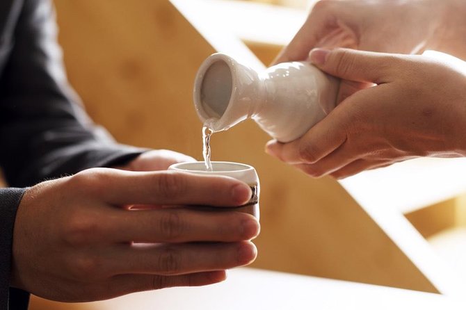 Kyoto Sake Brewery Tour with Lunch - A seasonal lunch with yakitori and sake
