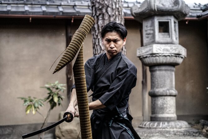 Kyoto Samurai Experience - Entering a Kyoto samurai house
