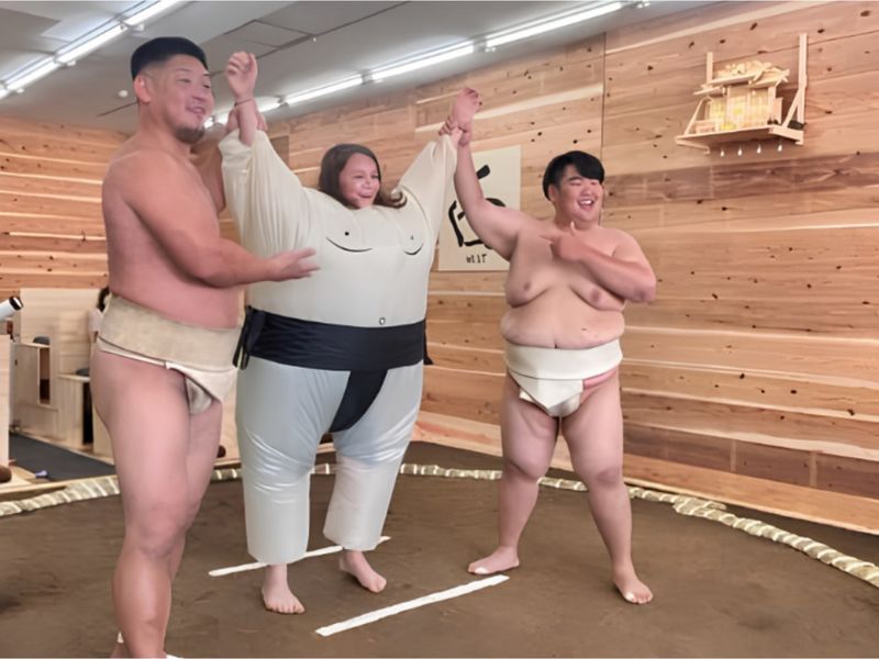 Kyoto Sumo Show with Experience & Photo, 2 Drinks Included - Picking the right Kyoto venue