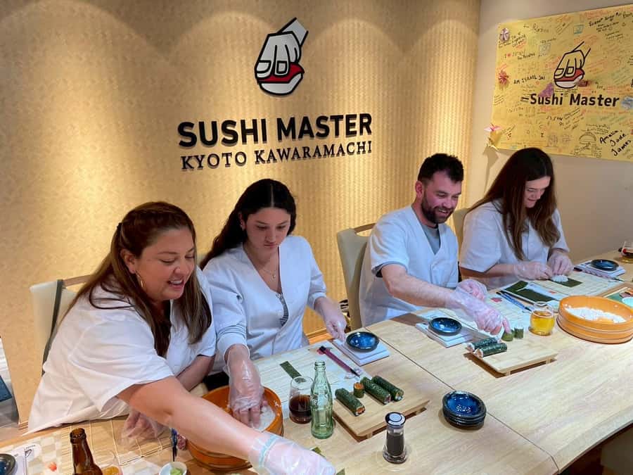 Kyoto: Sushi Making Experience in Kawaramachi - Key points at a glance