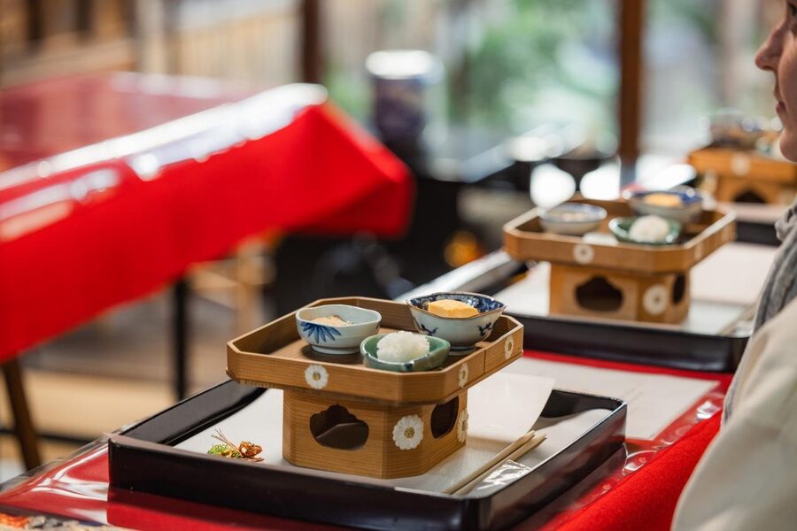 Kyoto: Table-Style Tea Ceremony at a Kyo-Machiya - Making your own frothy matcha