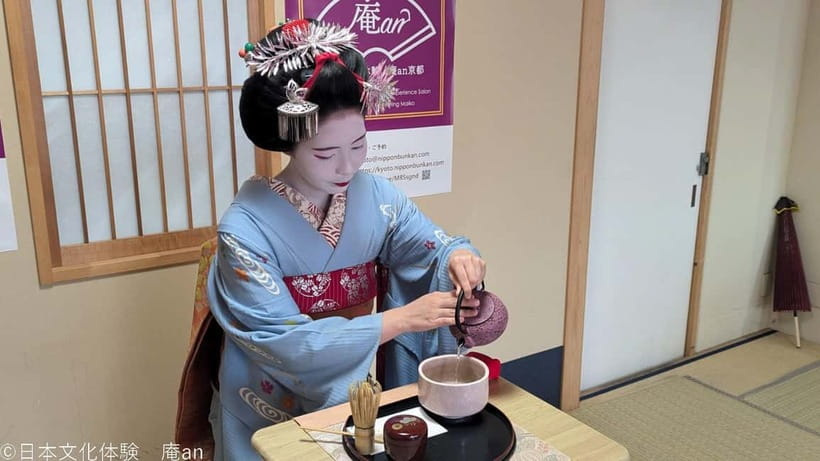 Kyoto: Tea Ceremony with Maiko - The opening greeting with a maiko