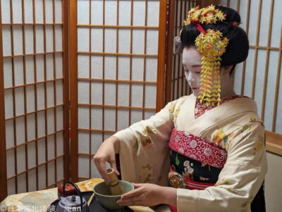 Tea Ceremony with Maiko