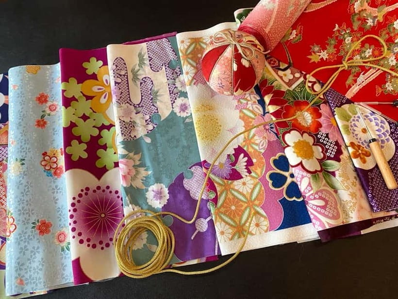 Kyoto: Traditional Kimono Fabric Handicrafts Workshop - Fitting It Into a Kyoto Day
